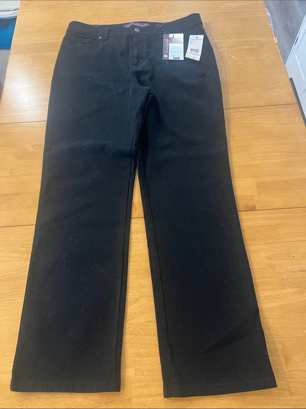 Women’s Straight Leg Jeans in Black